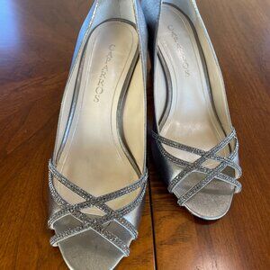 Macys Caparro heels size 9